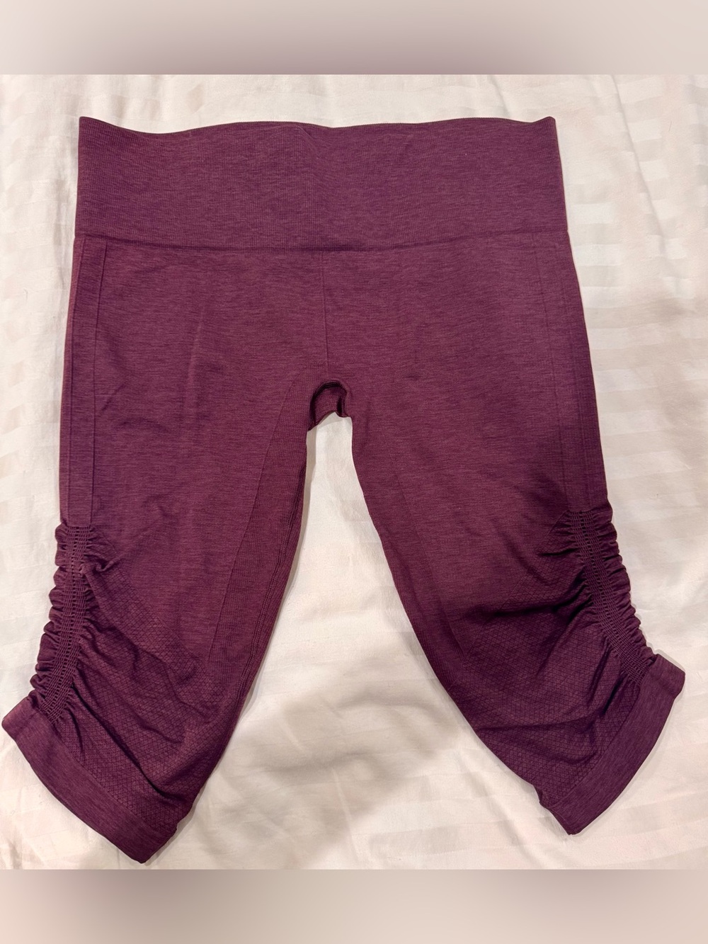 Lululemon Embrace Crop Leggings Size 12 Burgundy Plum Ruched Yoga Capri